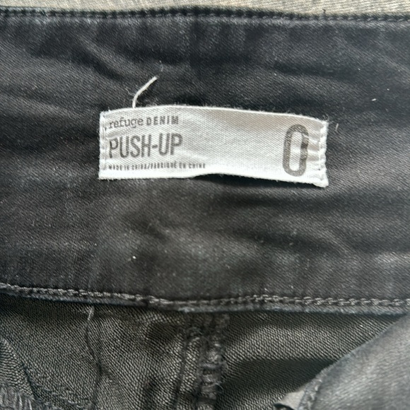 Denim Shorts - High waisted - Picture 4 of 4